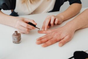 Kit per la ricostruzione delle unghie: La guida definitiva, tutto ciò che devi sapere